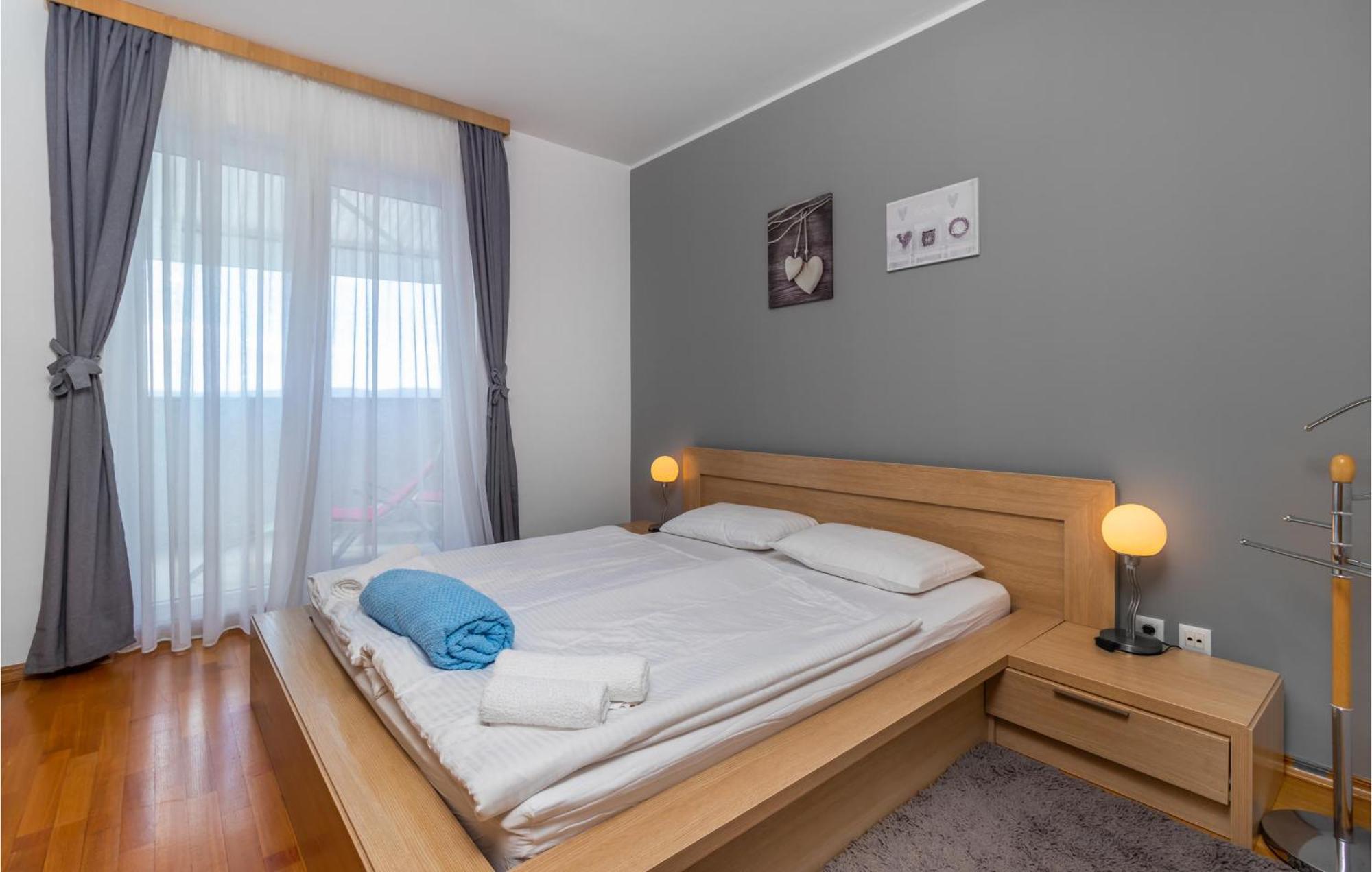 Lovely Apartment In Selce With House Sea View Экстерьер фото